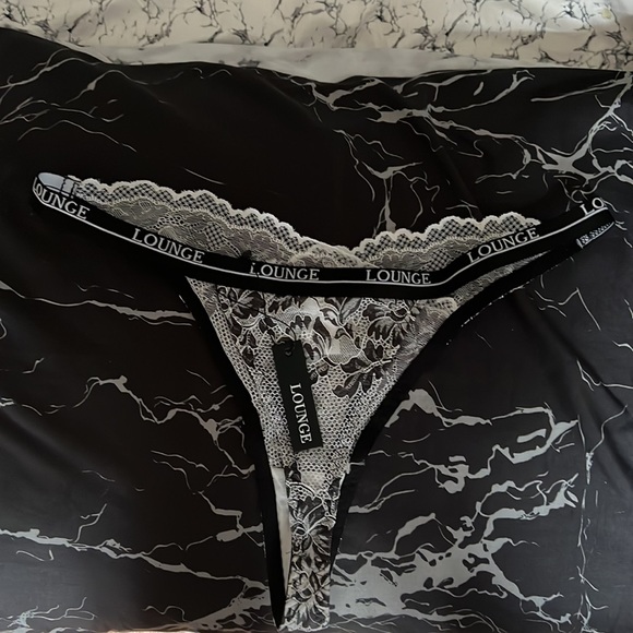 Lux blacony Lounge thomg - Picture 2 of 3